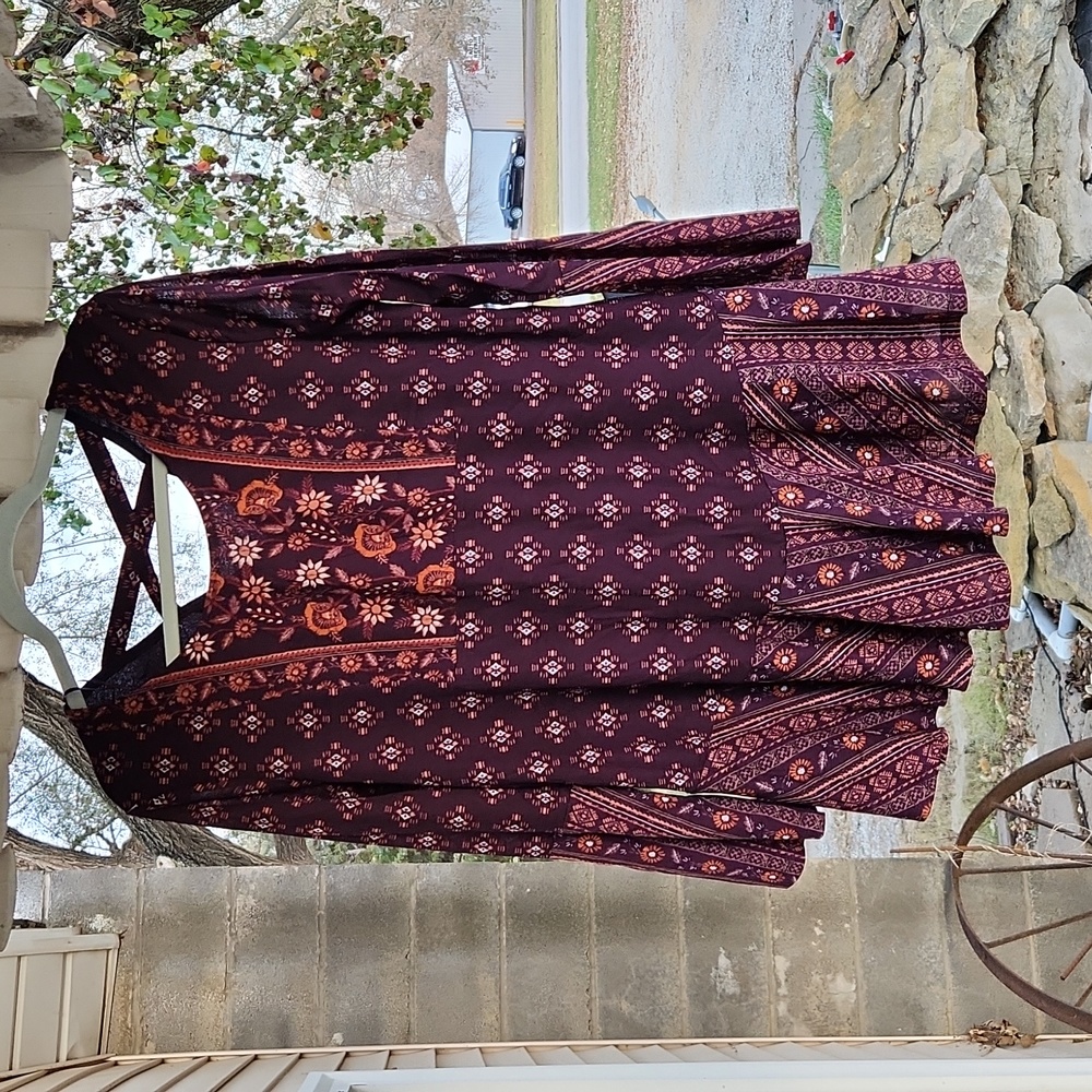 Plum Floral Style & Co Boho Shirt Purple Floral Flowy Cross Medium Fall Classy